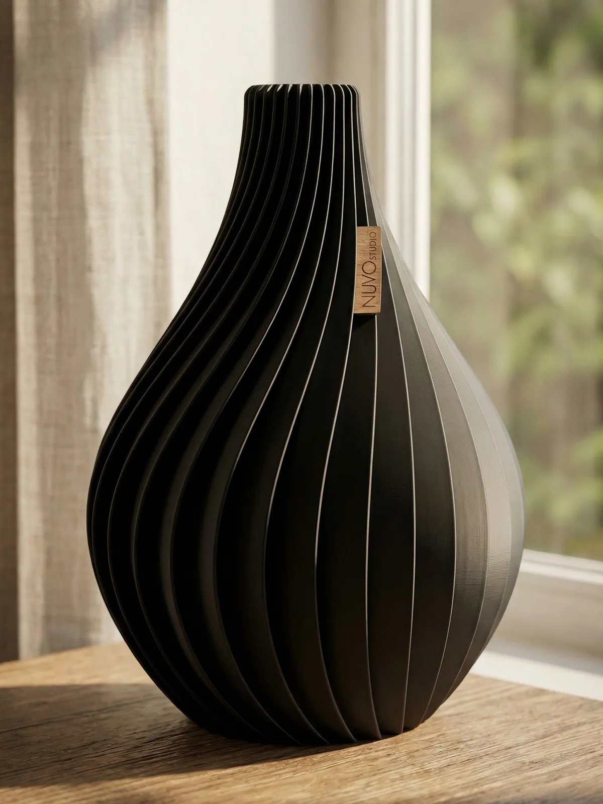 Vase Ventura pure-black